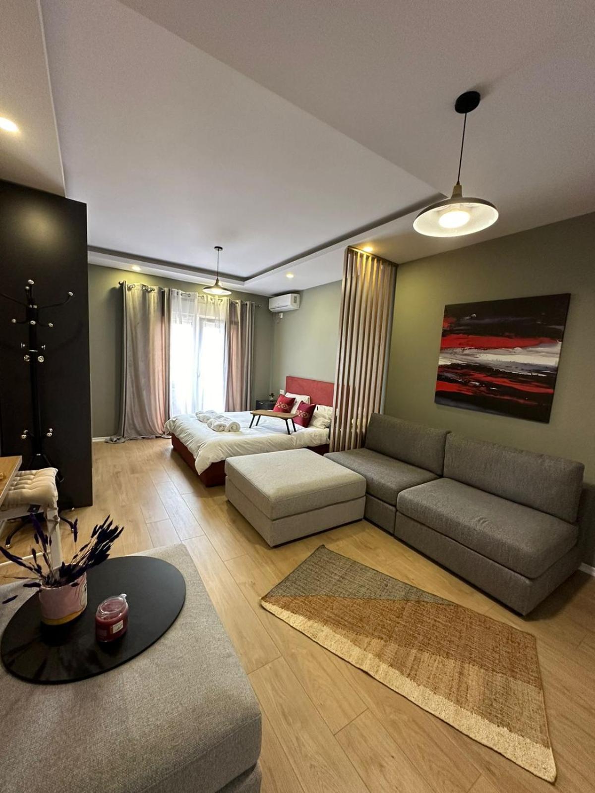 Urban Charm Studio With Balcony Tiranë Eksteriør bilde