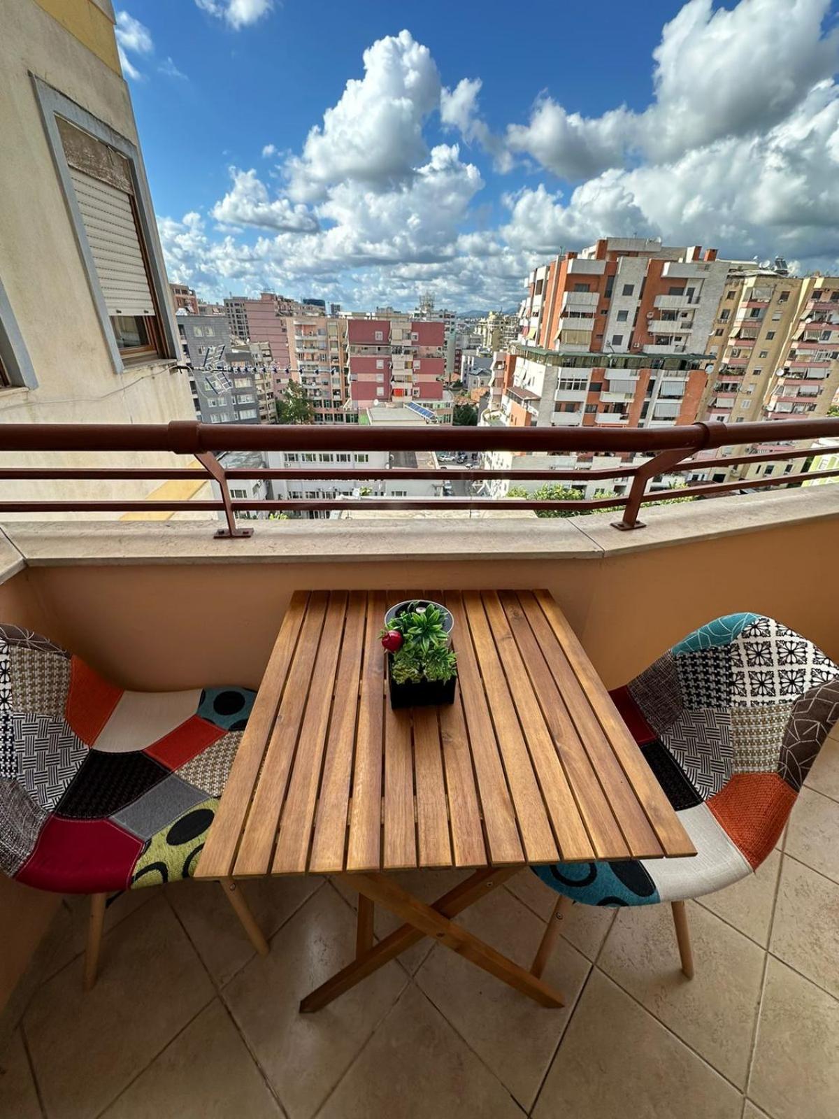 Urban Charm Studio With Balcony Tiranë Eksteriør bilde